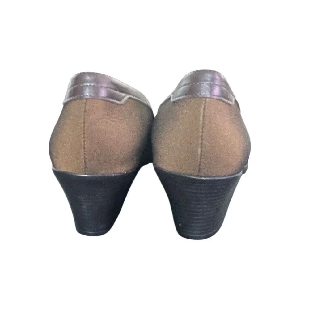 Munro American Brown Stretch Fabric Slip On Heels Size 8 1/2 M